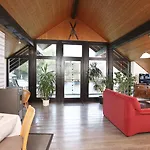 Haus Sonnenhuegel Apartment *